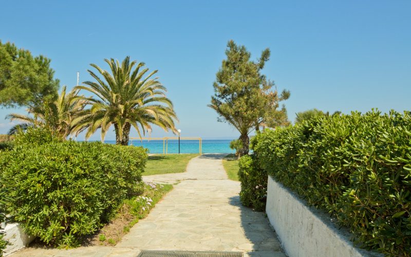 Elegant maisonette by the sea