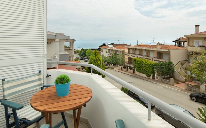 Nicely placed house at Kalithea