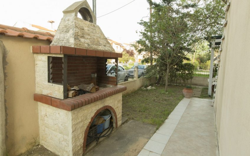 A Lovely Family House by the sea in Nikiti