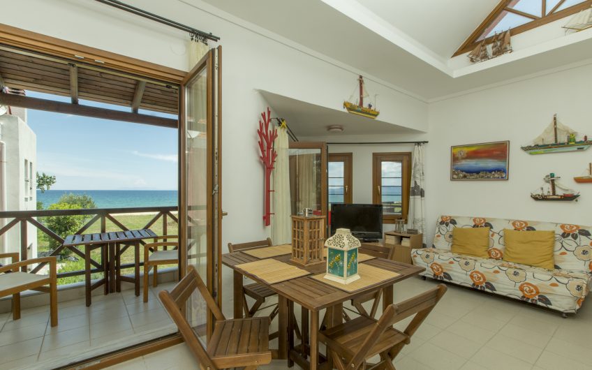 A seafront summer house in Ierissos