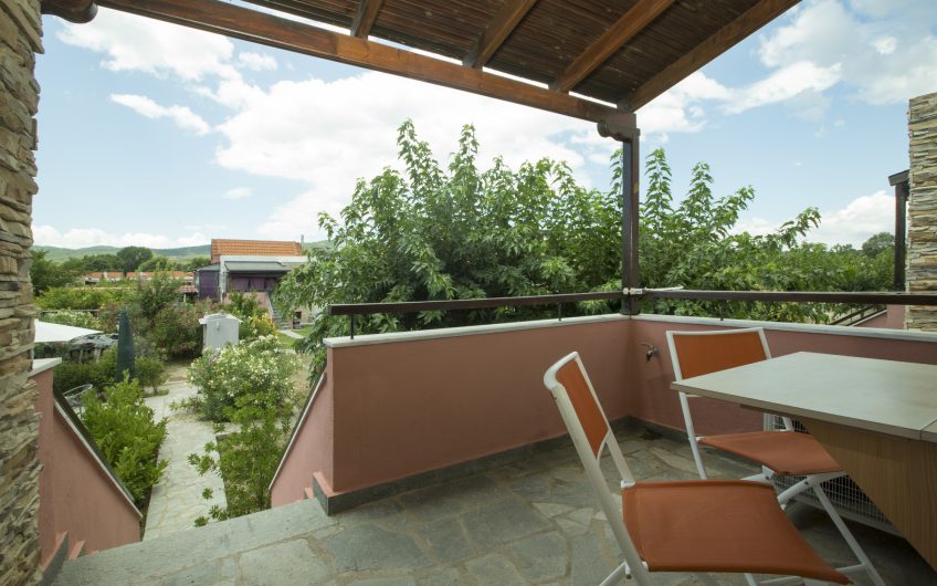 A seafront summer house in Ierissos