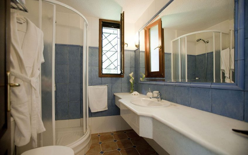 Semi-detached double Villa with great Pool