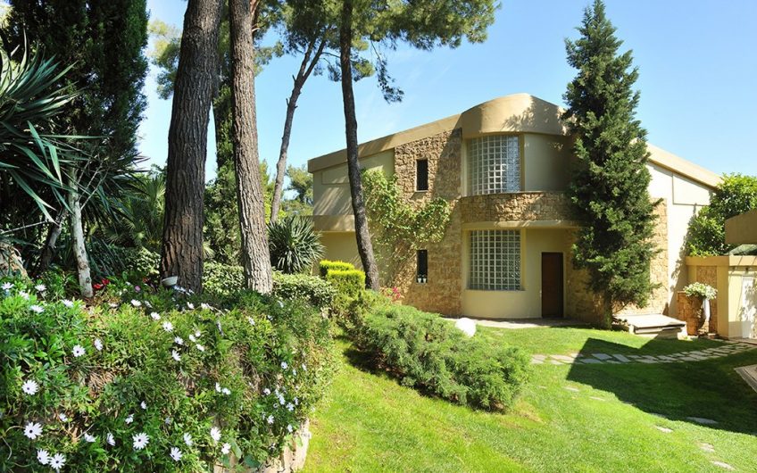Semi-detached double Villa with great Pool