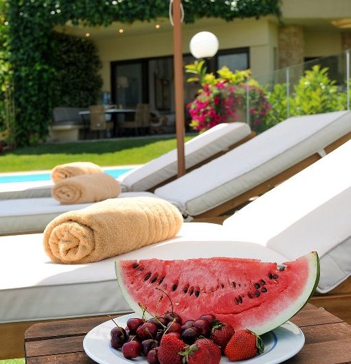 Semi-detached double Villa with great Pool