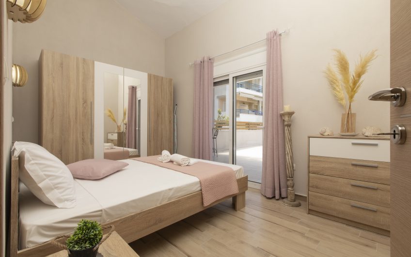 Stylish Apartment with great Veranda @Siviri