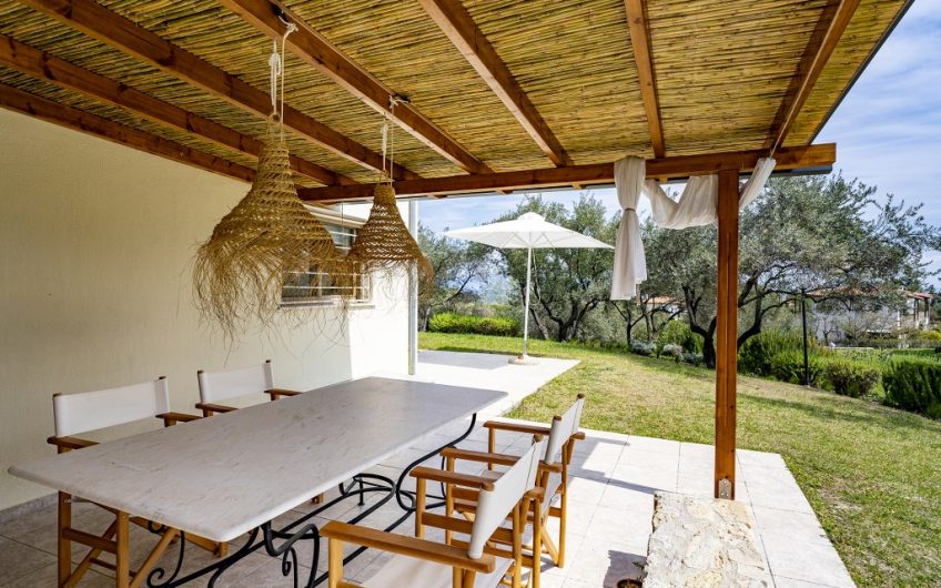 Stylish Villa with Pool @ Hanioti