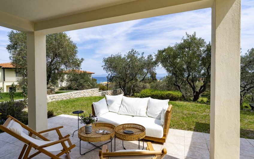 Stylish Villa with Pool @ Hanioti