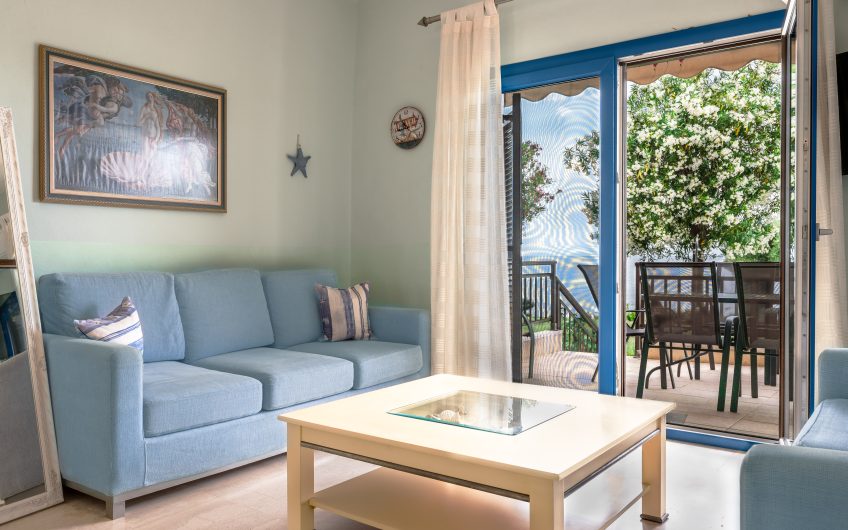 Seafront Beach House Skioni