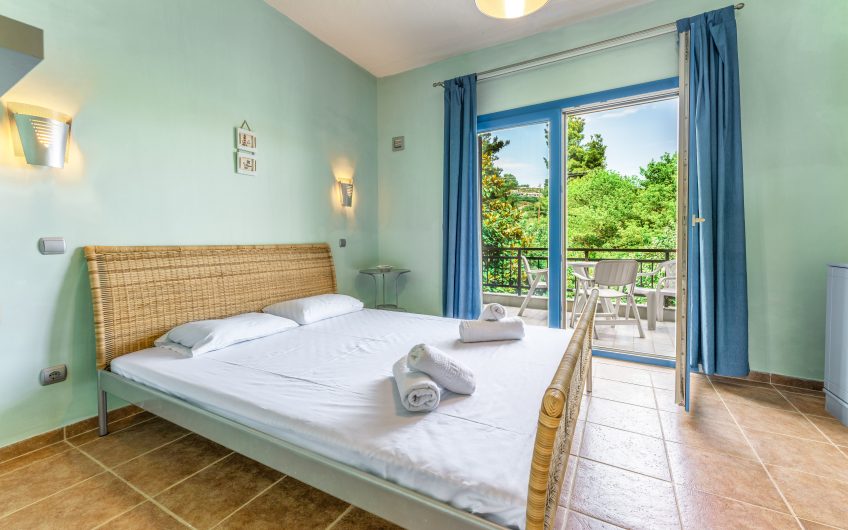 Seafront Beach House Skioni