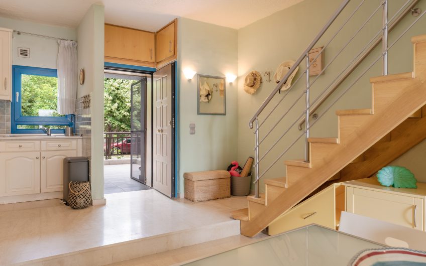 Seafront Beach House Skioni