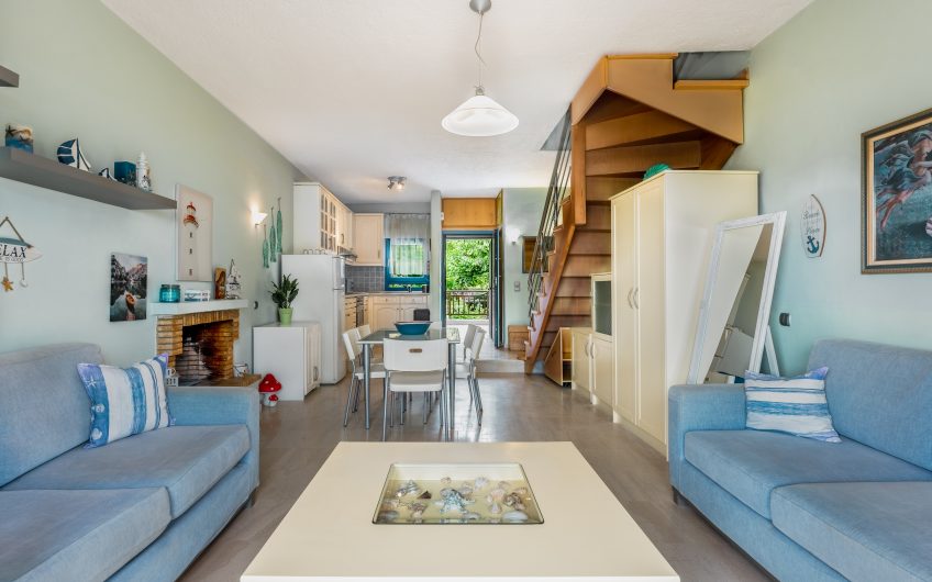 Seafront Beach House Skioni