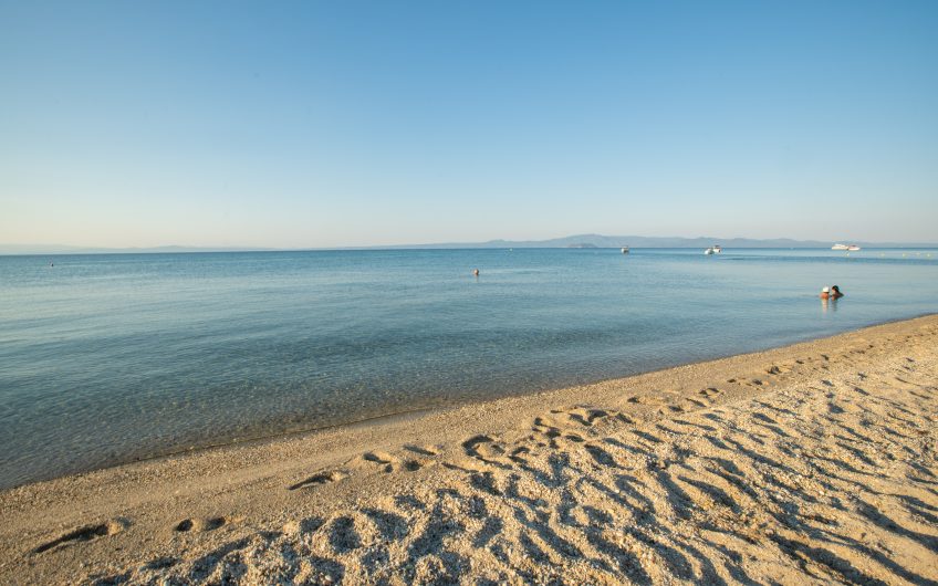 Luxurious Beachfront Pefkochori Villa