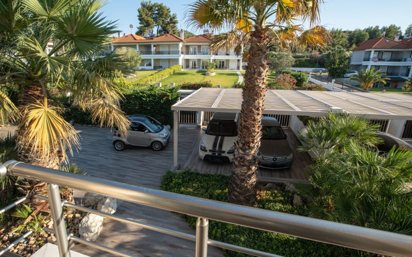 Luxurious Beachfront Pefkochori Villa