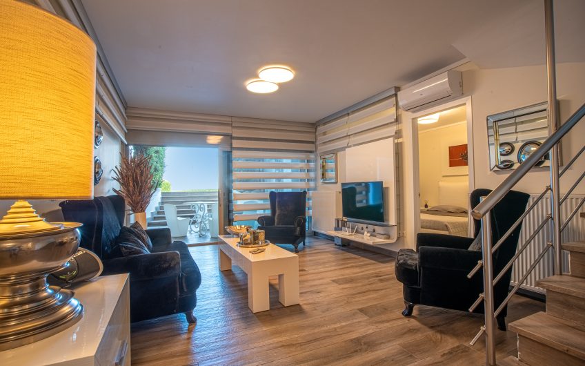 Luxurious Beachfront Pefkochori Villa