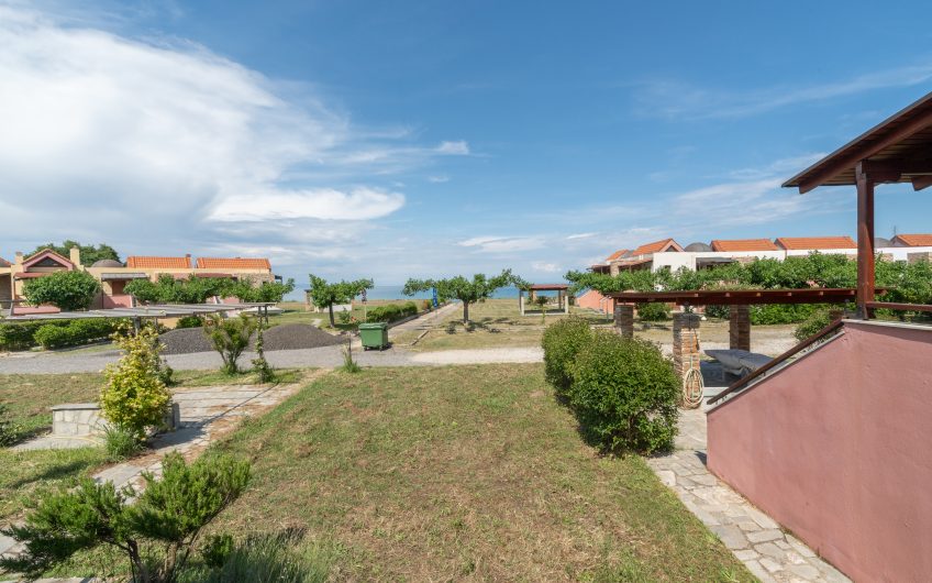 Lovely Beachfront place @ Ierissos