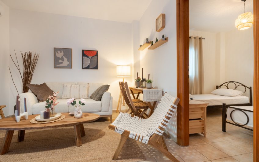 Elegant Renovated Residence @ Fourka