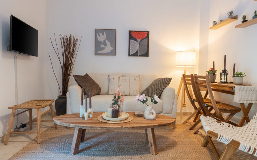 Elegant Renovated Residence @ Fourka