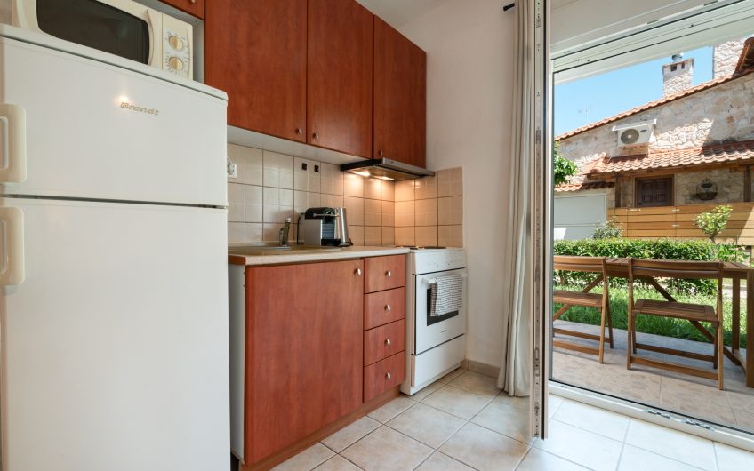 Elegant Renovated Residence @ Fourka