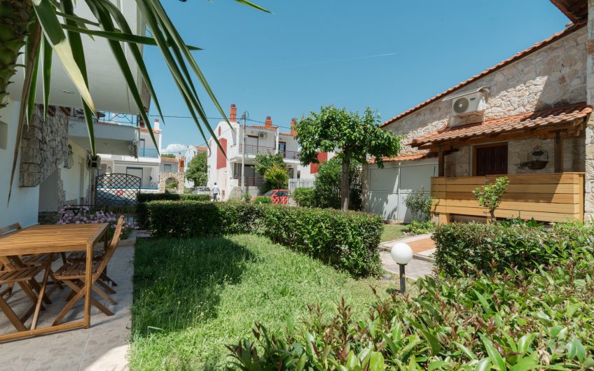 Elegant Renovated Residence @ Fourka